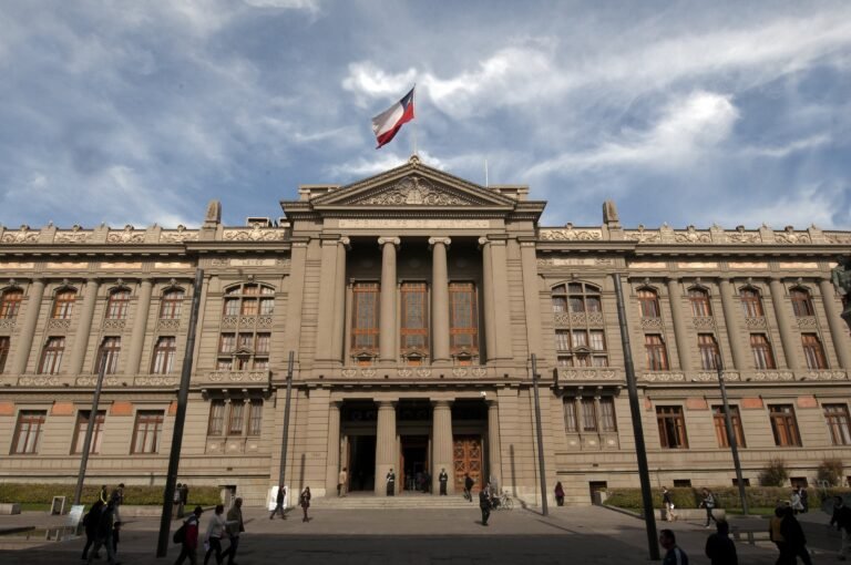 Diputado Cosme Mellado Querellado por Abuso Sexual de Exasesora