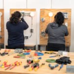 Treinta mujeres de Olmué se certifican en electricidad
