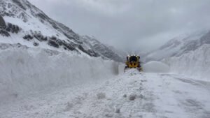 Nieve en la cuenca del Maipo reduce su déficit de agua equivalente a 10%