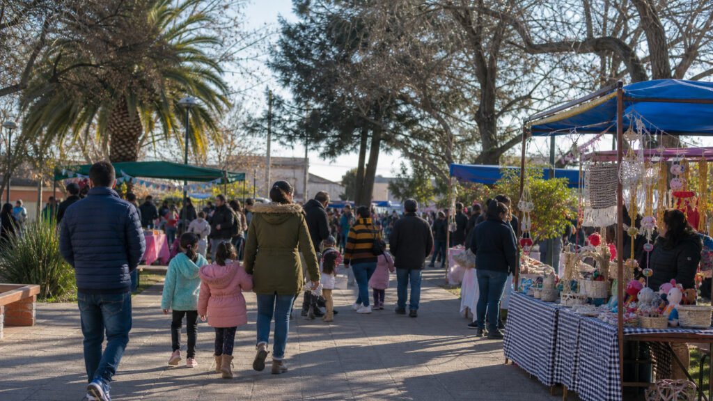 Villa Alemana cerró jornada familiar por la niñez con concierto de Prófugos