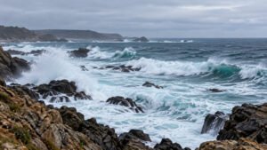 Marejadas llegarán a Quintay y Tunquén este sábado: Armada pide no ingresar al mar