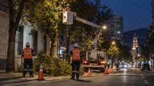 CGE refuerza brigadas y respaldo eléctrico por el sistema frontal