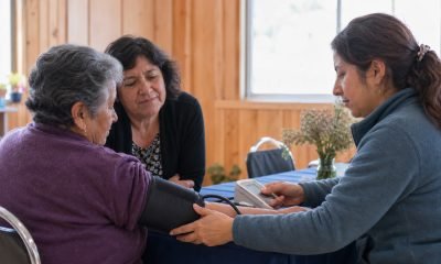 Equipo de atención primaria realiza un control preventivo a mujeres de la comunidad