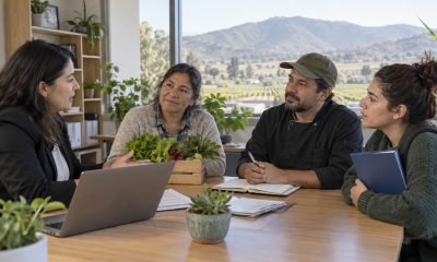Asesora orienta a productores, emprendedores y personas que buscan empleo en Casablanca