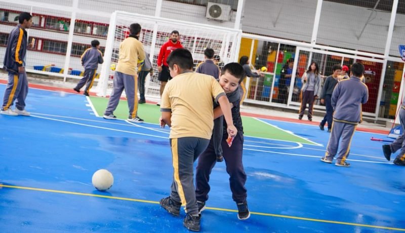 la calera: inauguran moderna multicancha en escuela villa florida