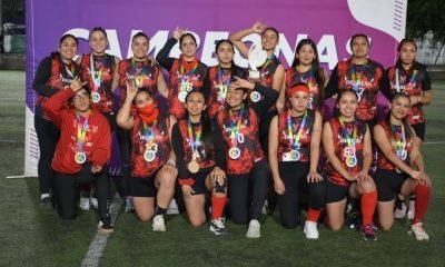 diablas rojas de la calera brillan en final de flag football rainbowl night