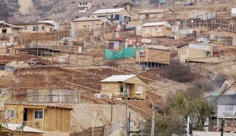 desalojo en toma calichero de quilpué: gobierno despliega operativo social