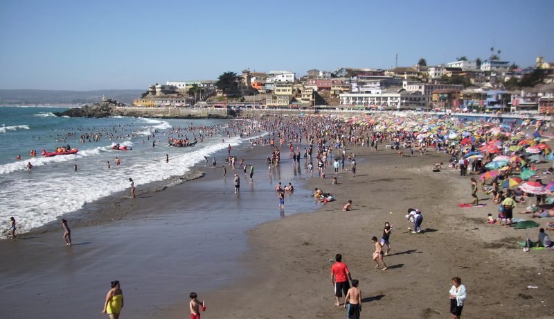 hallan cadáver en playa chica de cartagena: inicia investigación en valparaíso