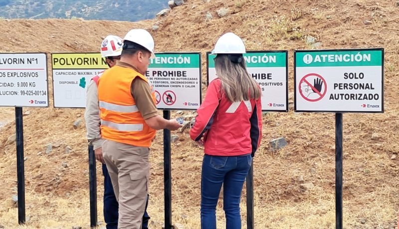 carabineros fiscaliza uso de explosivos en mineras de quillota