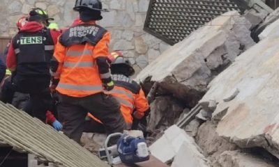 hombre rescatado tras derrumbe de muro en concón