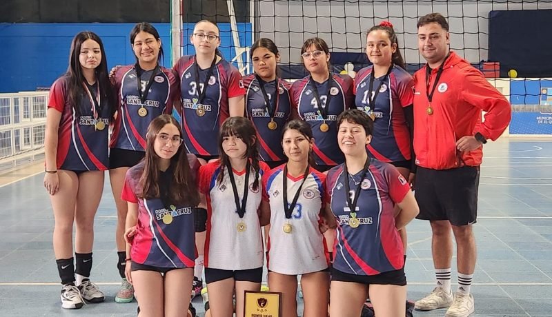 cds vóleibol la calera: campeonas invictas de copa vallum en el quisco