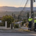 Técnicos realizan mantenimiento preventivo en una red eléctrica de Casablanca